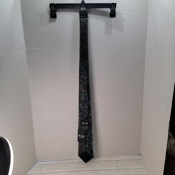 HI-TIE Mens Neck Tie NWT Black Blue Gold Paisleys 100 % Silk Handmade - Picture 8 of 14